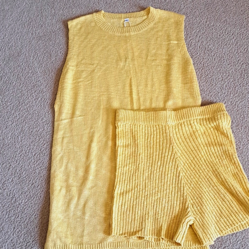 SMALL   FASHION 2 PIECE SET